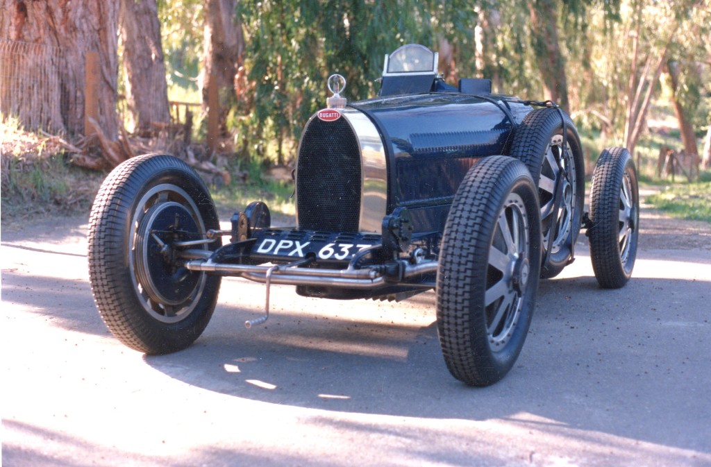 Bugatti left side